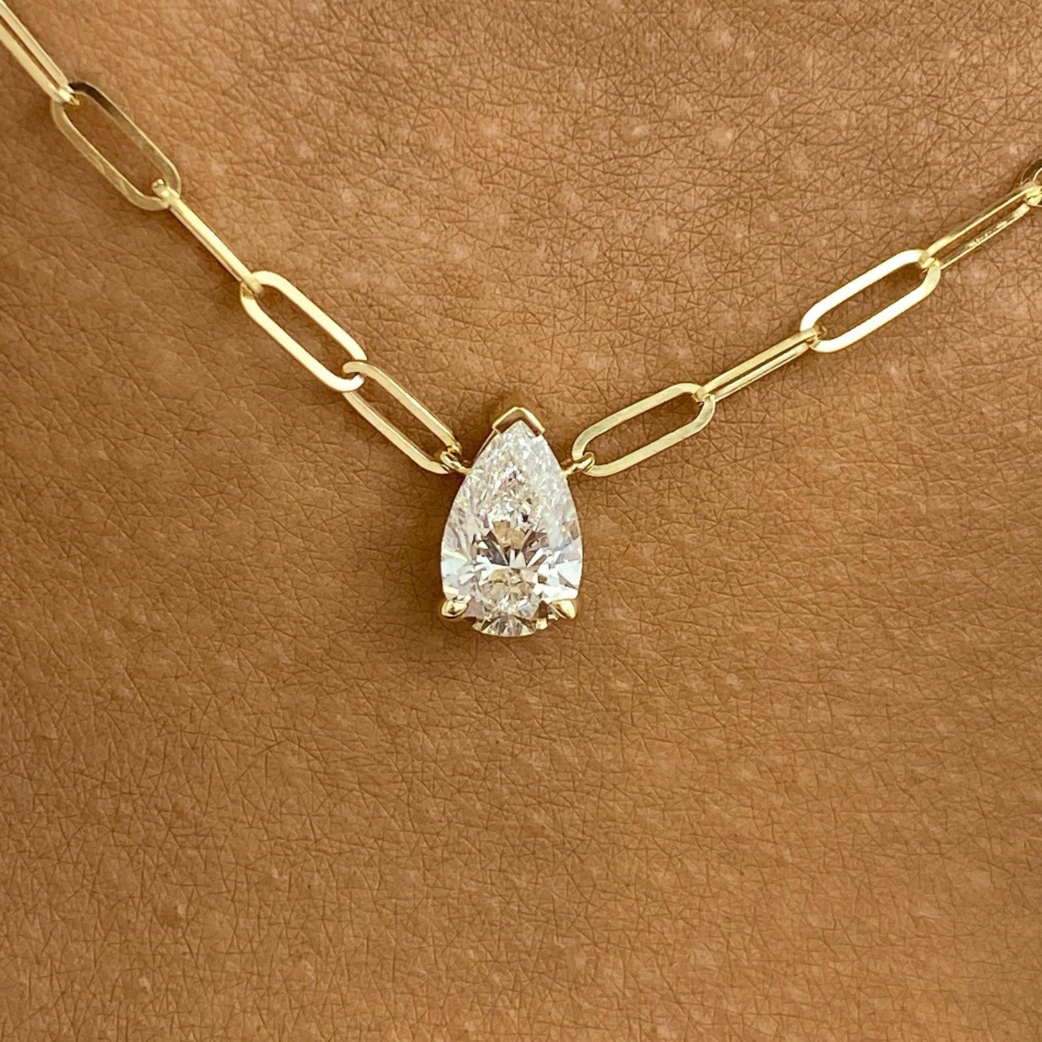 Diana 1.0 Pear Lab-Grown Diamond Solitaire, Chain Pendant