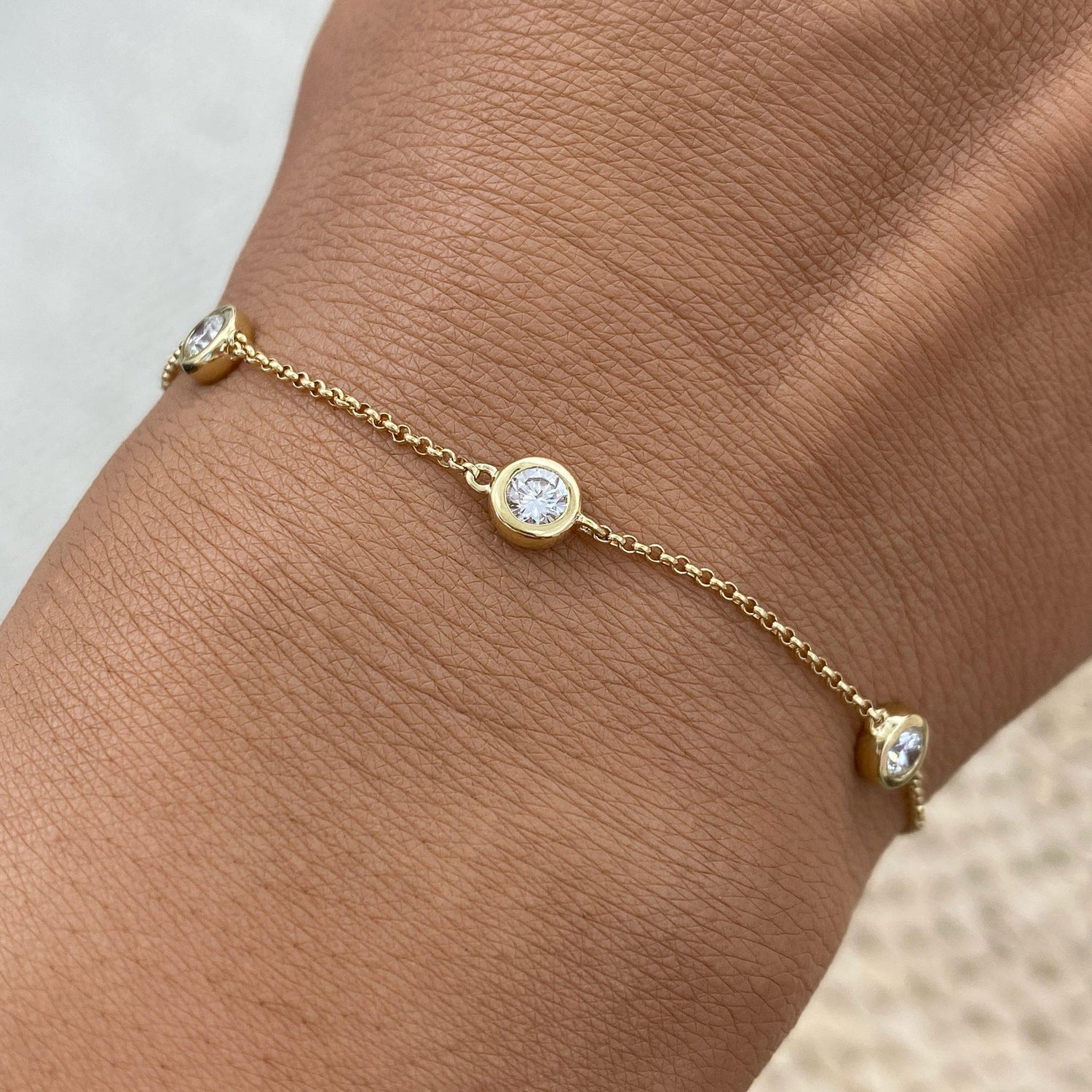 Isabel 0.7 Lab-Grown Diamond Chain, Bezel Bracelets