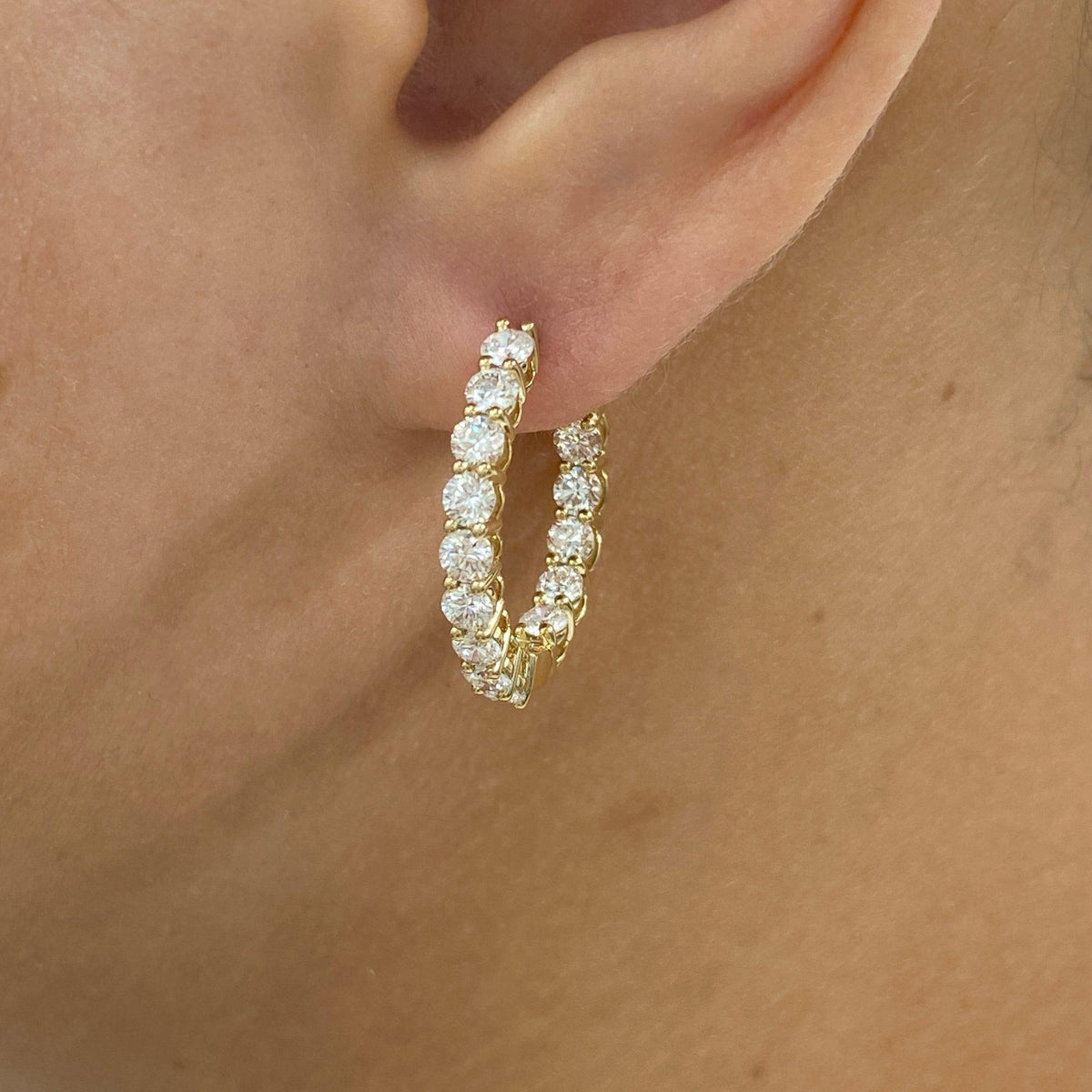 Hazel 2.6 Lab-Grown Diamond Hoop Earrings