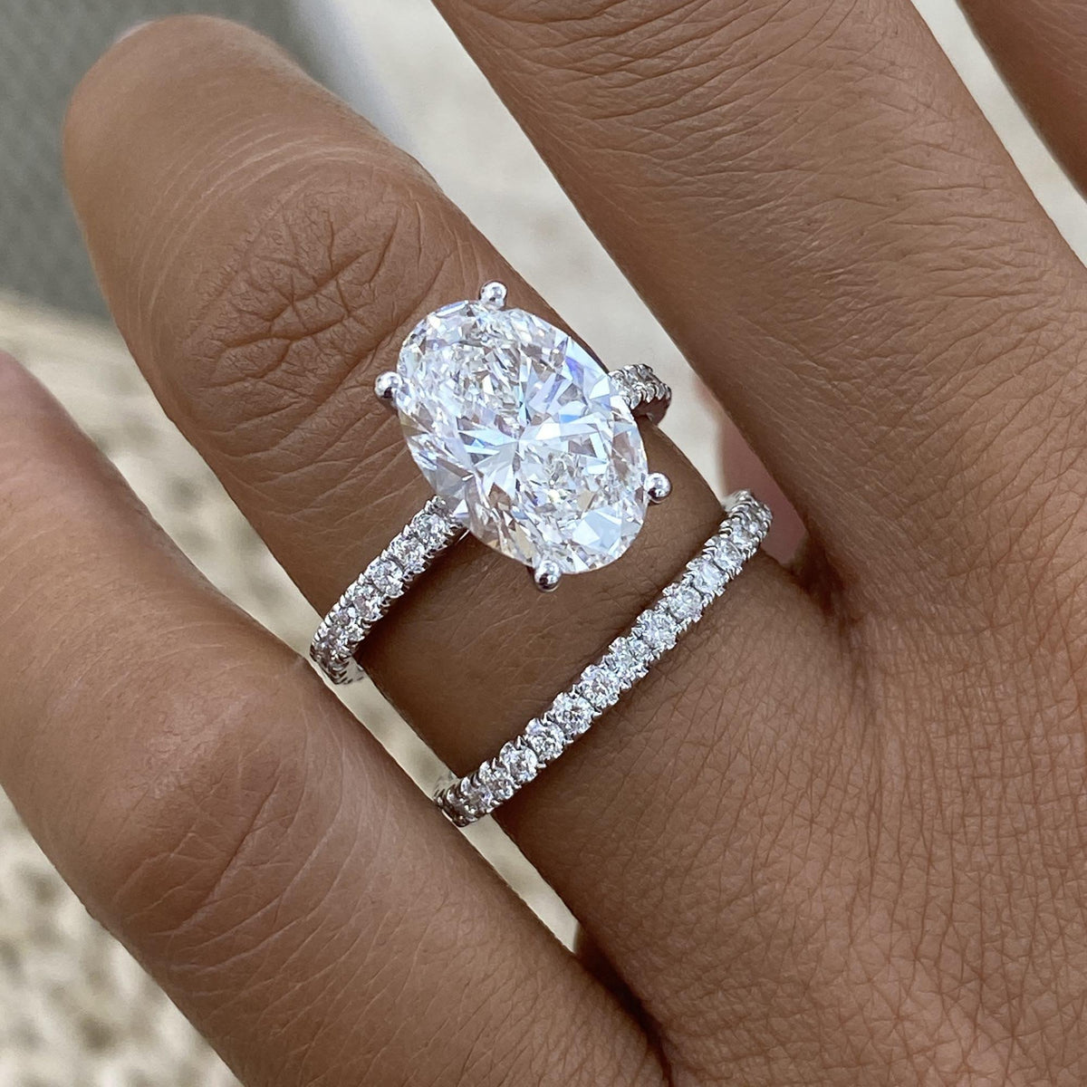 Tamara 4.8 Oval Lab-Grown Diamond Bridal Set, Side Stone Rings Set