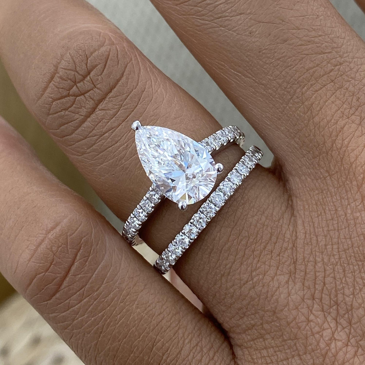 Tamara 2.9 Pear Lab-Grown Diamond Bridal Set, Side Stone Rings Set