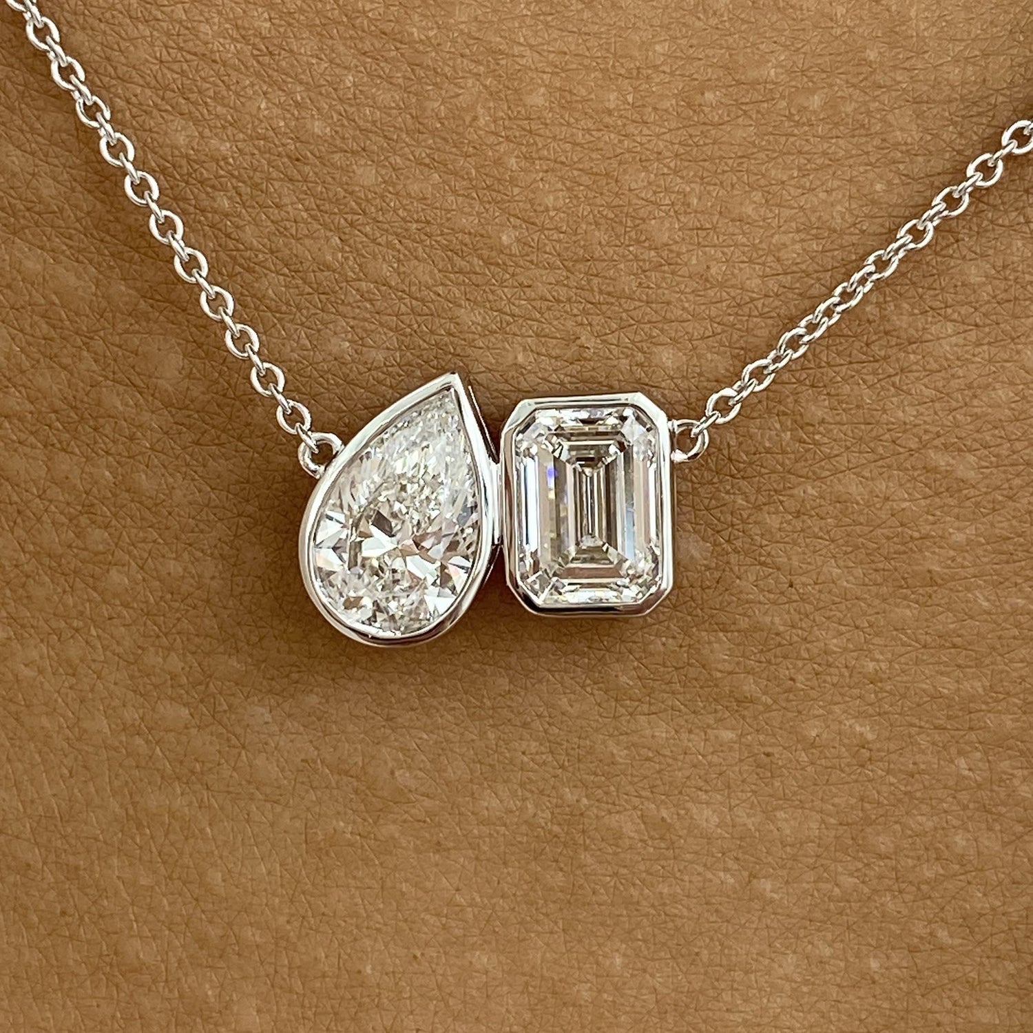 Edith 2 PearEmerald Lab-Grown Diamond Toi  Moi, Chain Necklace