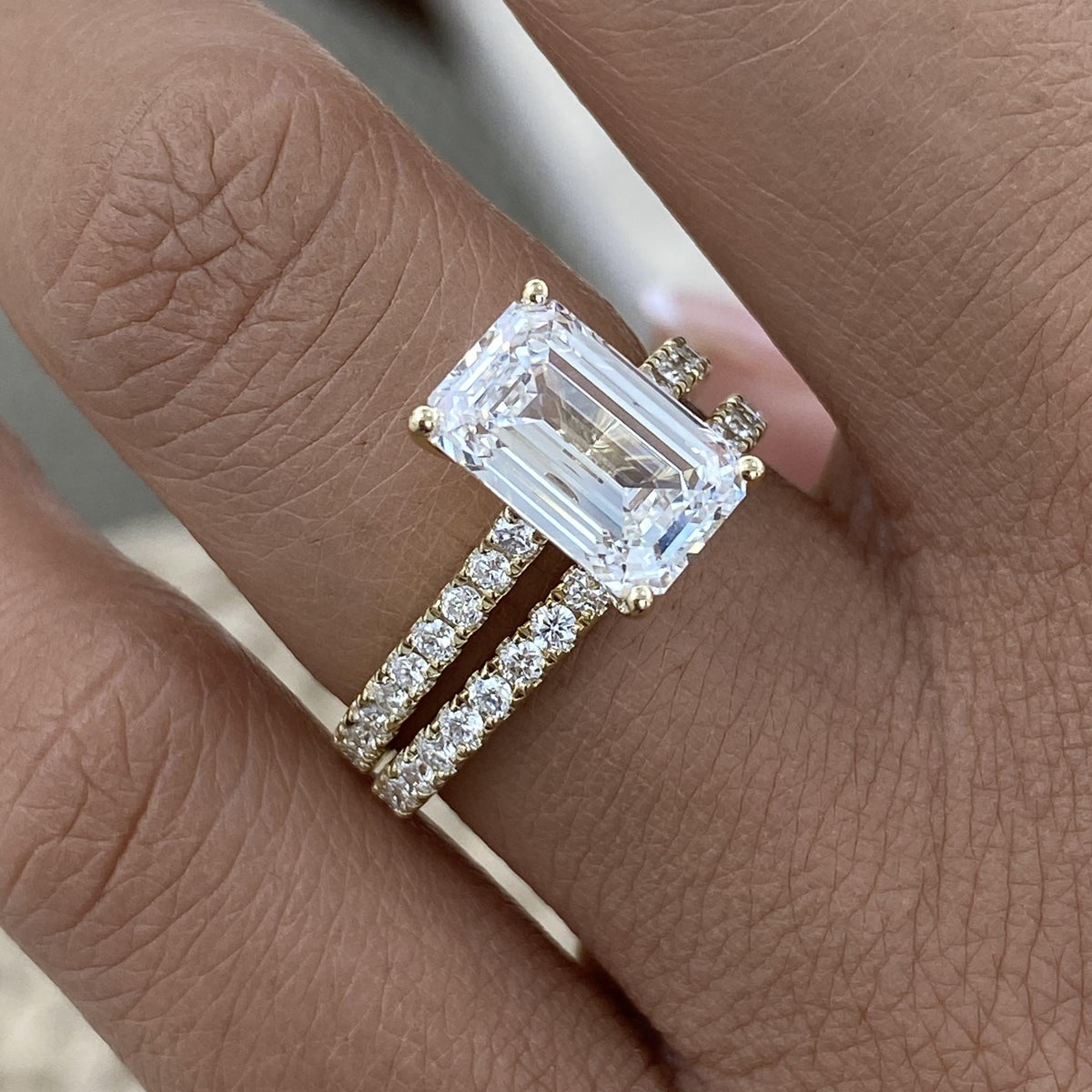 Tamara 4 Emerald Lab-Grown Diamond Bridal Set, Side Stone Rings Set