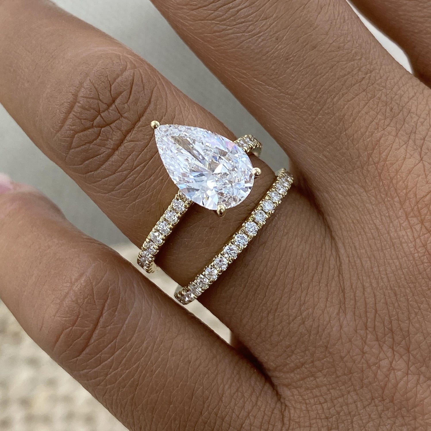 Tamara 3.3 Pear Lab-Grown Diamond Bridal Set, Side Stone Rings Set