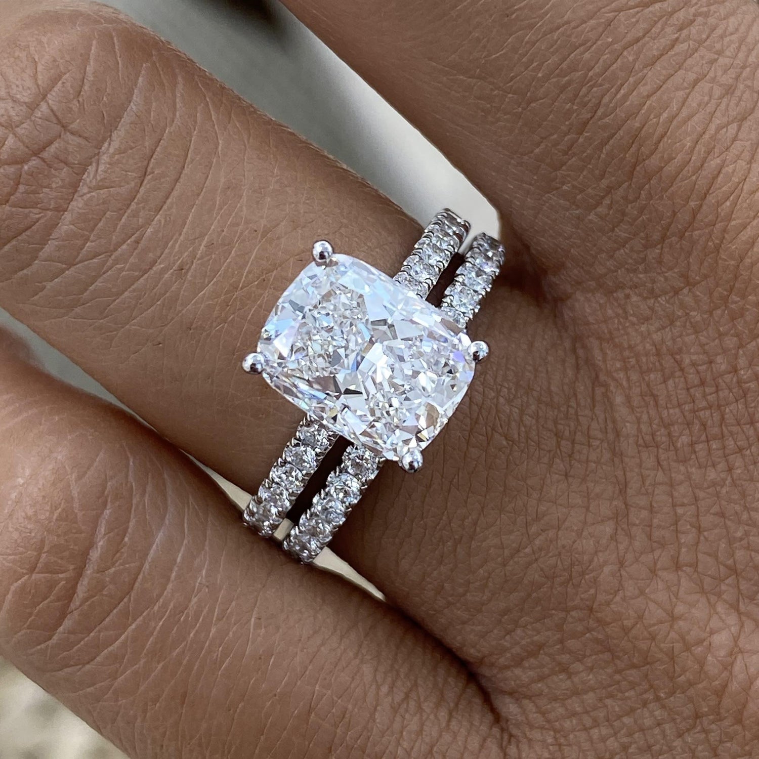 Tamara 4 Cushion Lab-Grown Diamond Bridal Set, Side Stone Rings Set