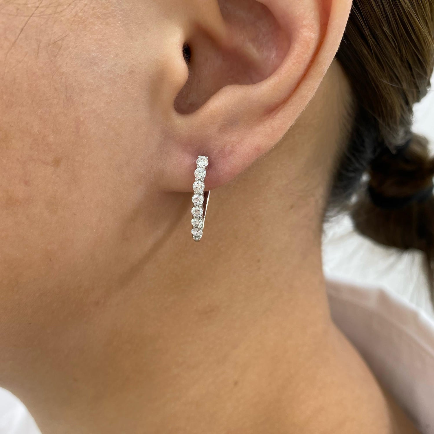 Eloise 0.7 Round Lab-Grown Diamond Hoop Earrings