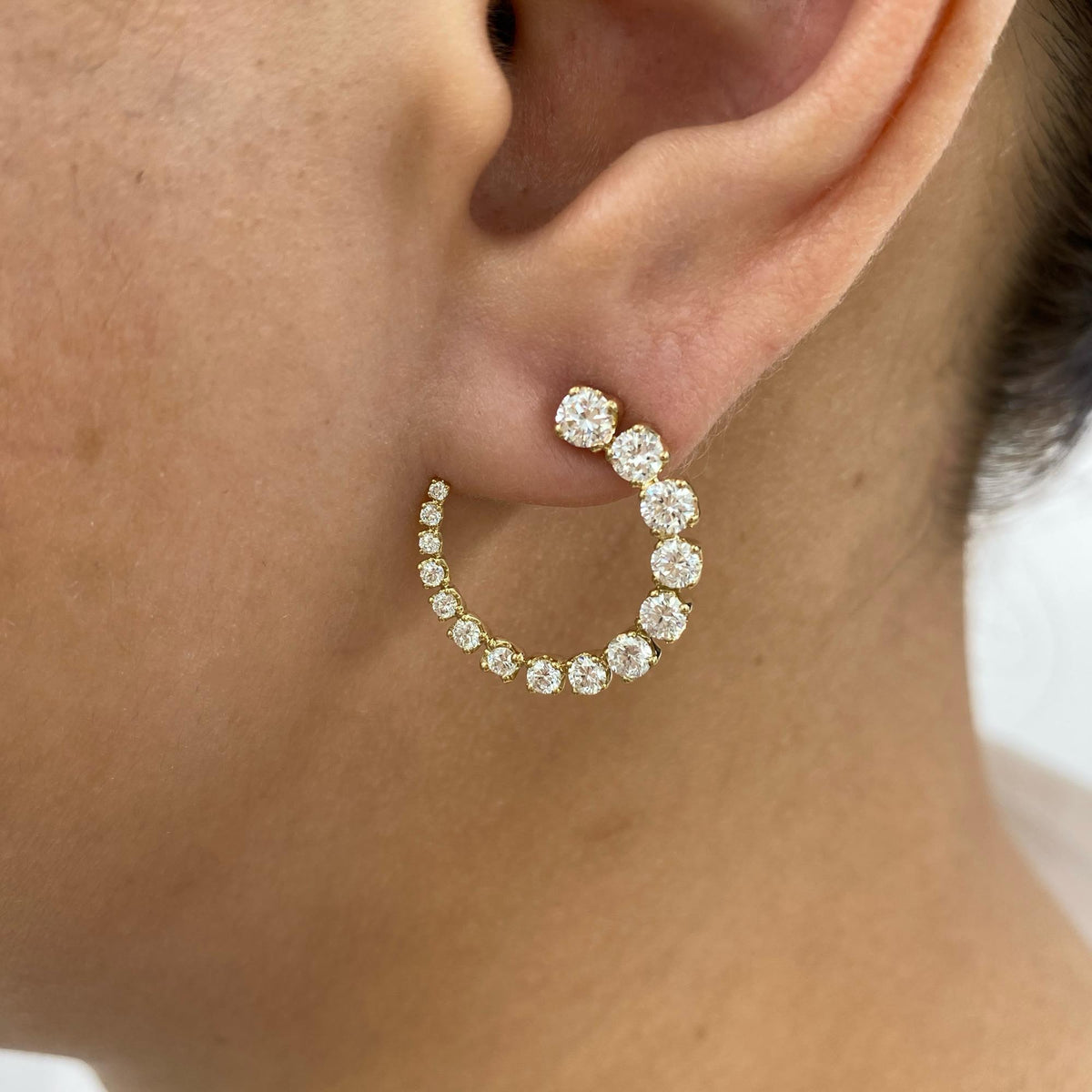Violet 1.8 Round Lab-Grown Diamond Special, Hoop Earrings