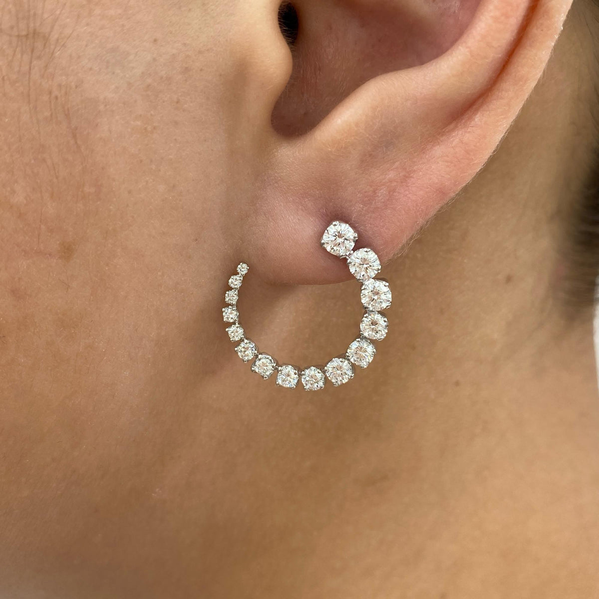 Violet 1.8 Round Lab-Grown Diamond Special, Hoop Earrings