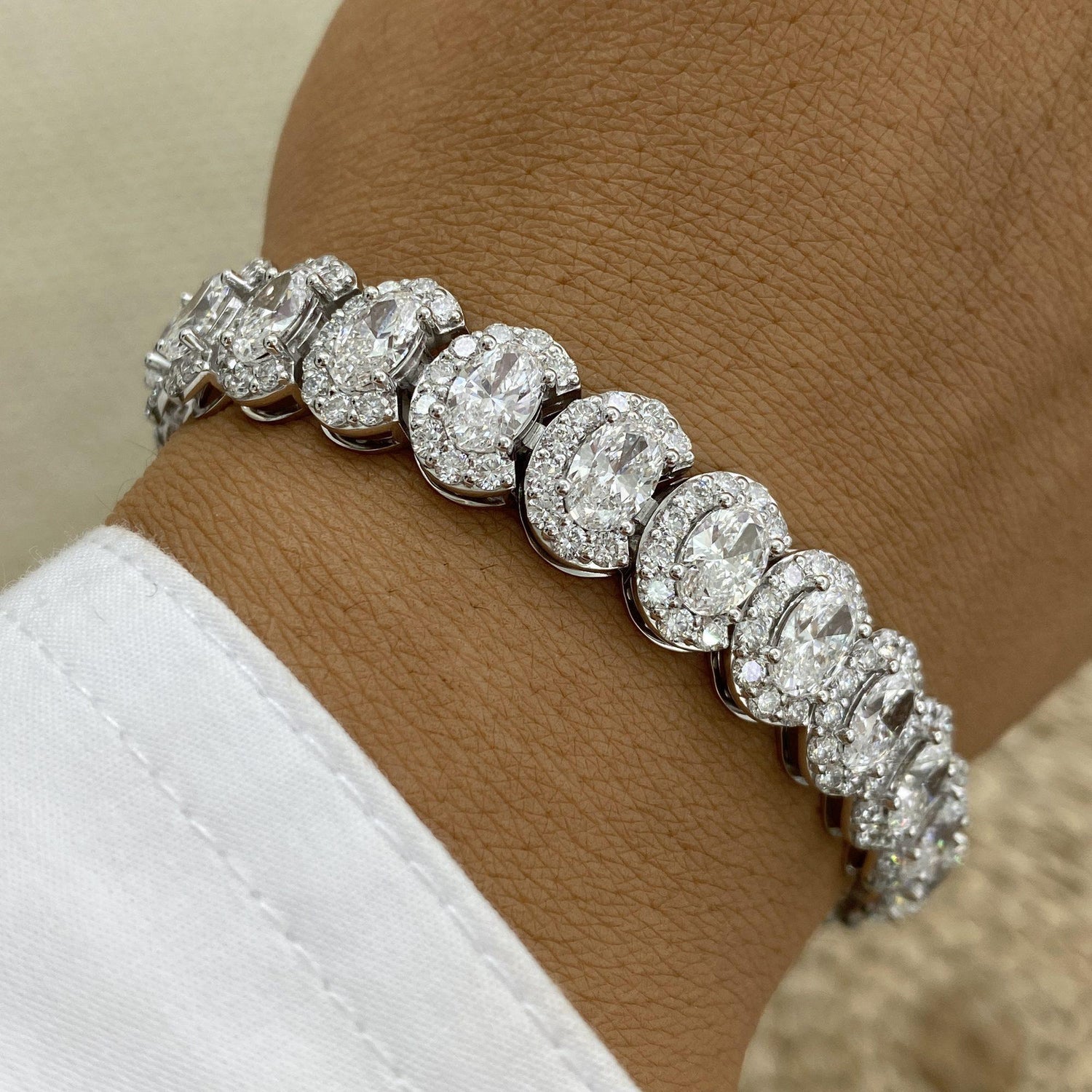 Evelyn 18.8 Oval Lab-Grown Diamond Tennis, Halo Bracelet