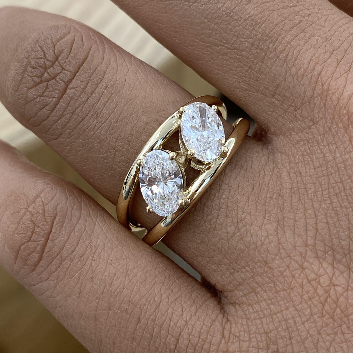 Zara 1.7 Oval Lab-Grown Diamond Toi  Moi, Special Ring