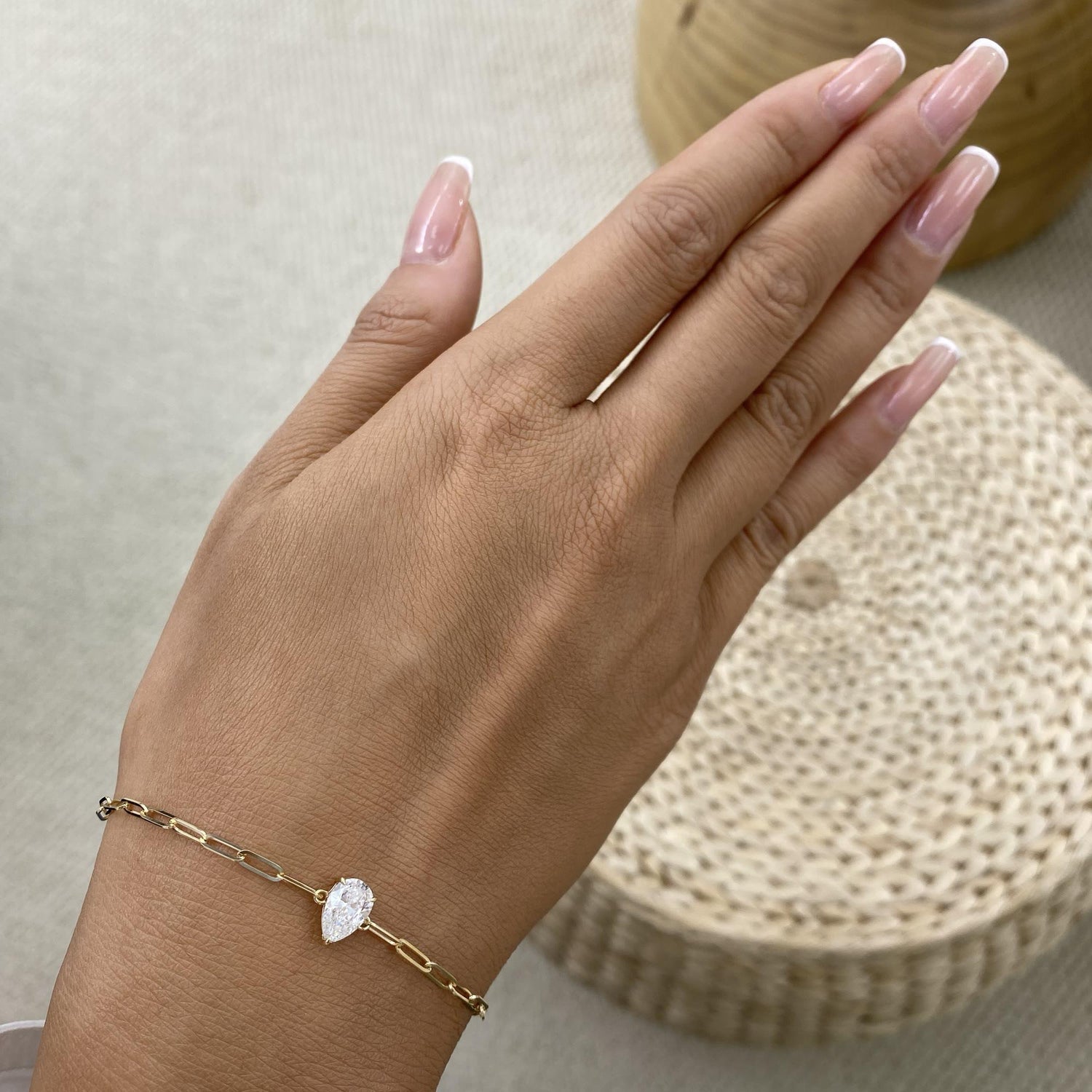 Diana 0.9 Pear Lab-Grown Diamond Solitaire, Chain Bracelet