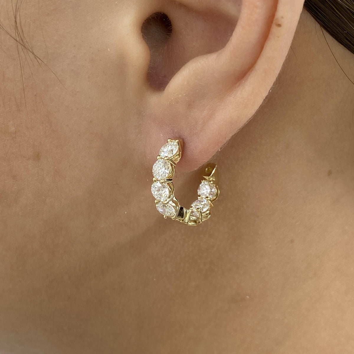 Aria 3.2 Round Lab-Grown Diamond Hoop Earrings