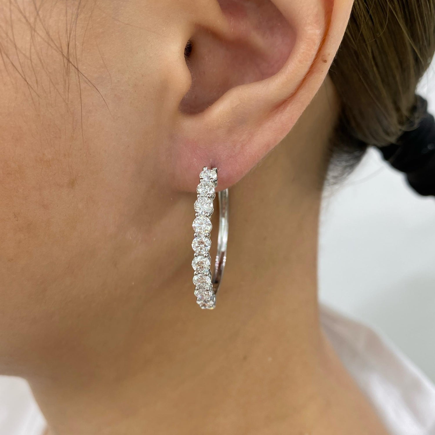 Aurora 3 Round Lab-Grown Diamond Hoop Earrings