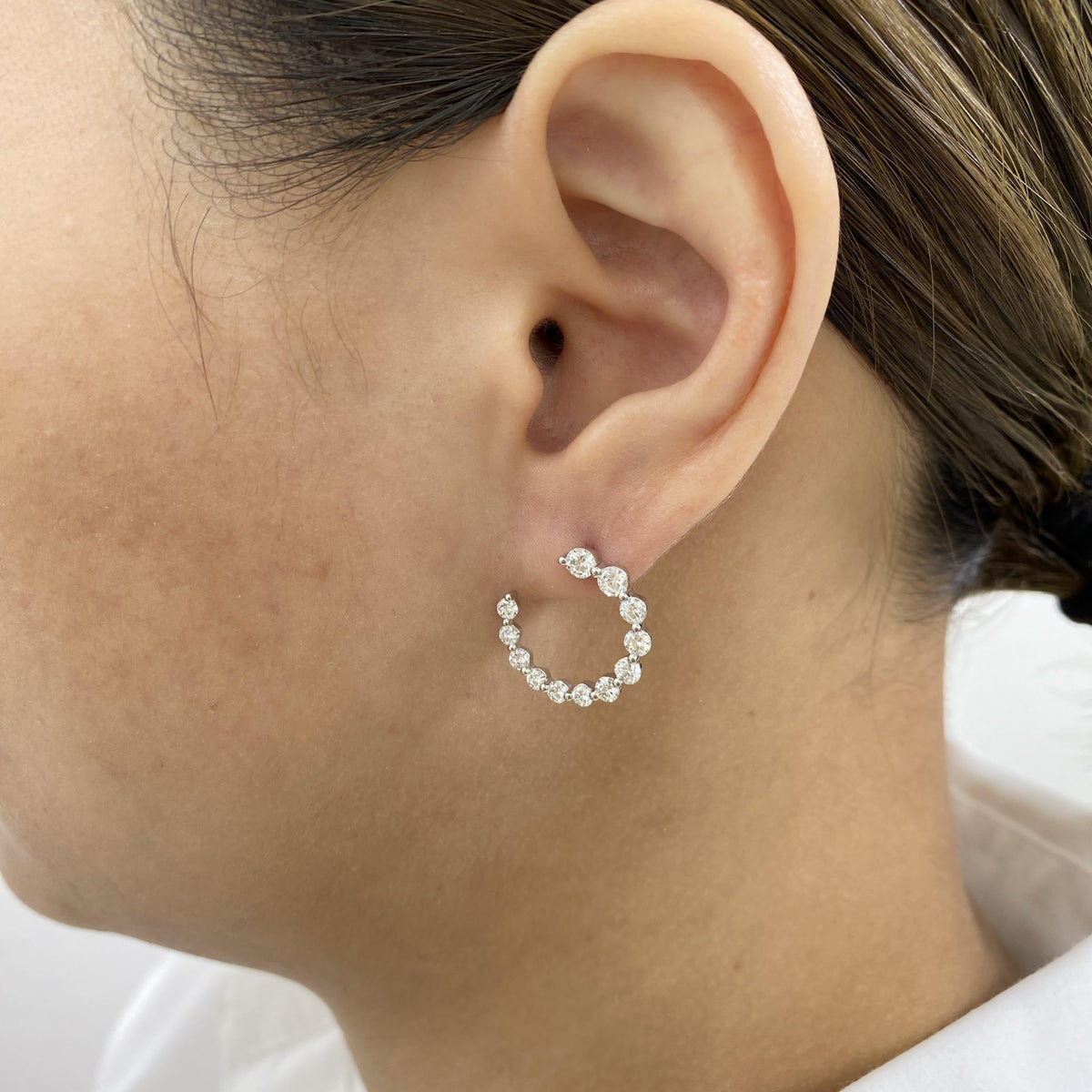 Violet 1.8 Round Lab-Grown Diamond Special, Hoop Earrings