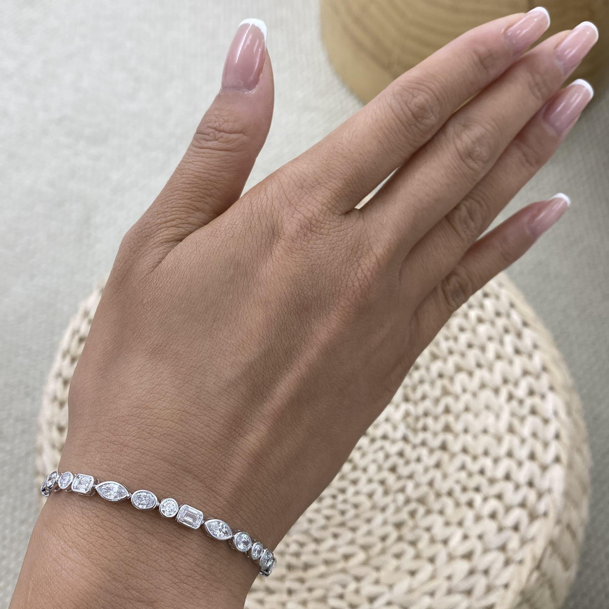 Jill 6.7 Round,Emerald,Marquise,Oval Lab-Grown Diamond Tennis, Bezel Bracelet