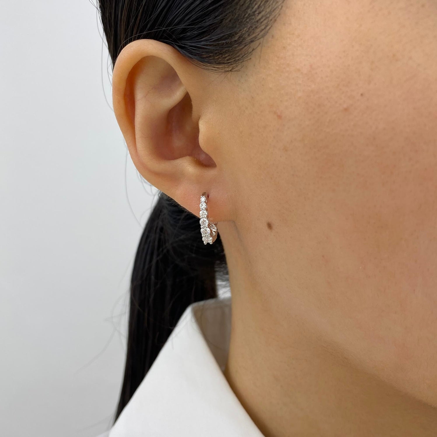 Bridget 1.0 Round Lab-Grown Diamond Hoop, Graduated Earrings