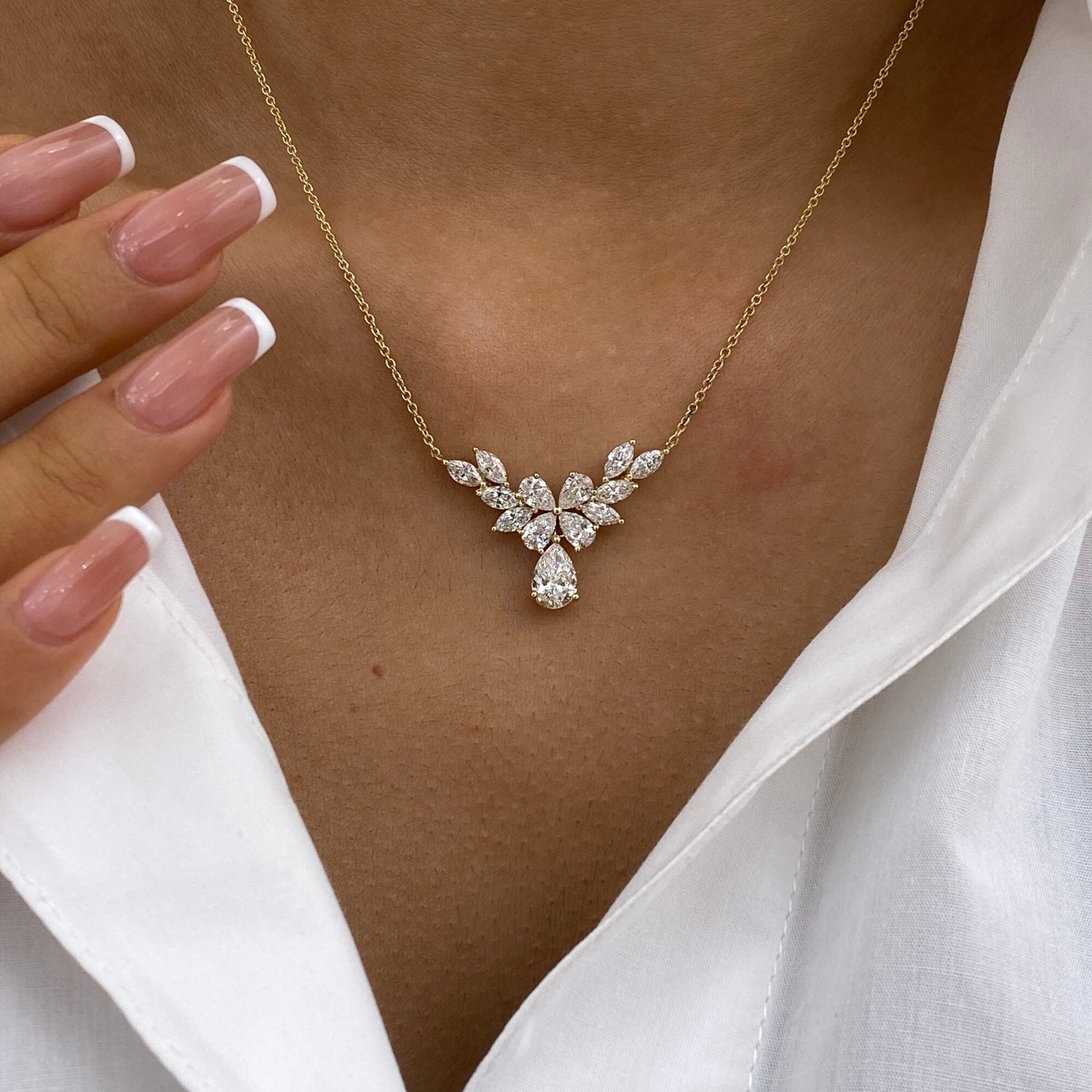 Elizabeth 2.6 Pear Lab-Grown Diamond Bouquet, Chain Necklace