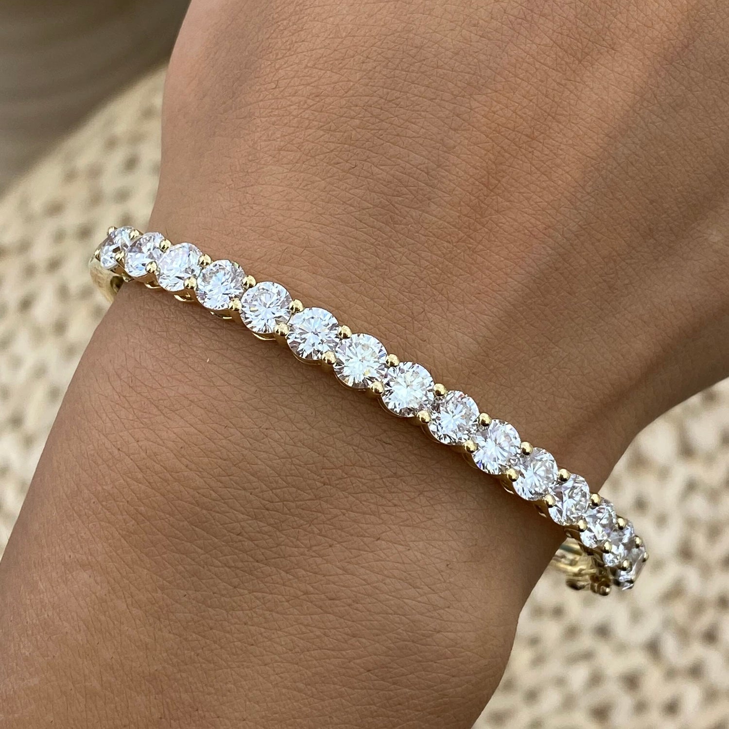 Erin 6.0 Round Lab-Grown Diamond Bangle Bracelet