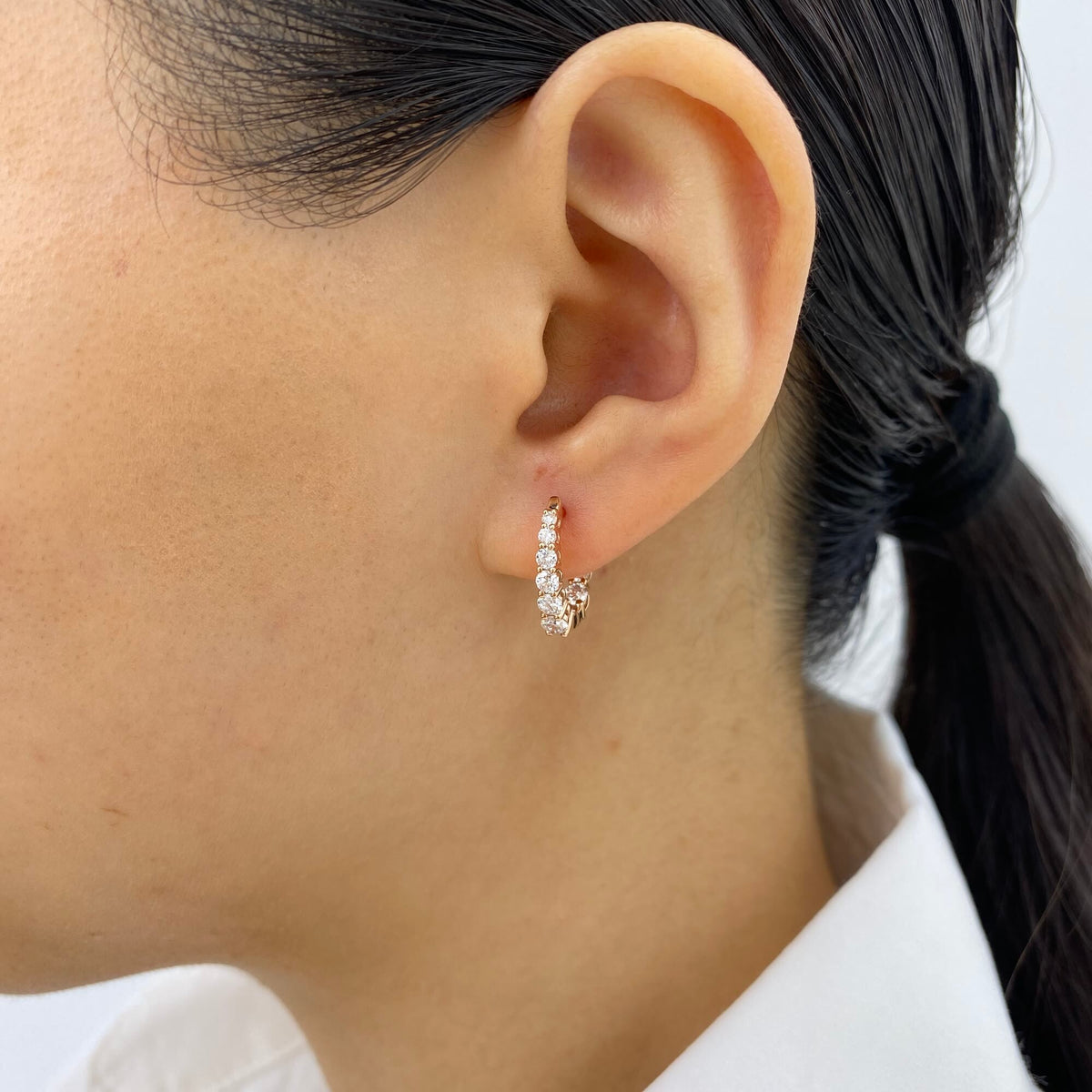 Bridget 1.0 Round Lab-Grown Diamond Hoop, Graduated Earrings