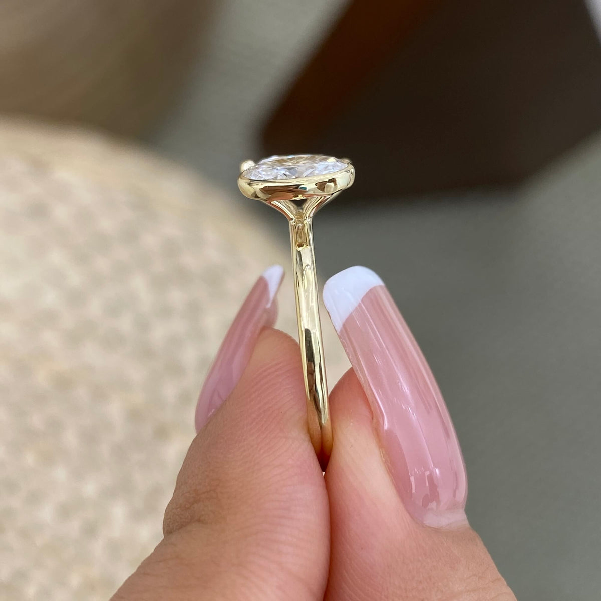 Greer 1.3 Oval Lab-Grown Diamond Toi  Moi, Special Ring