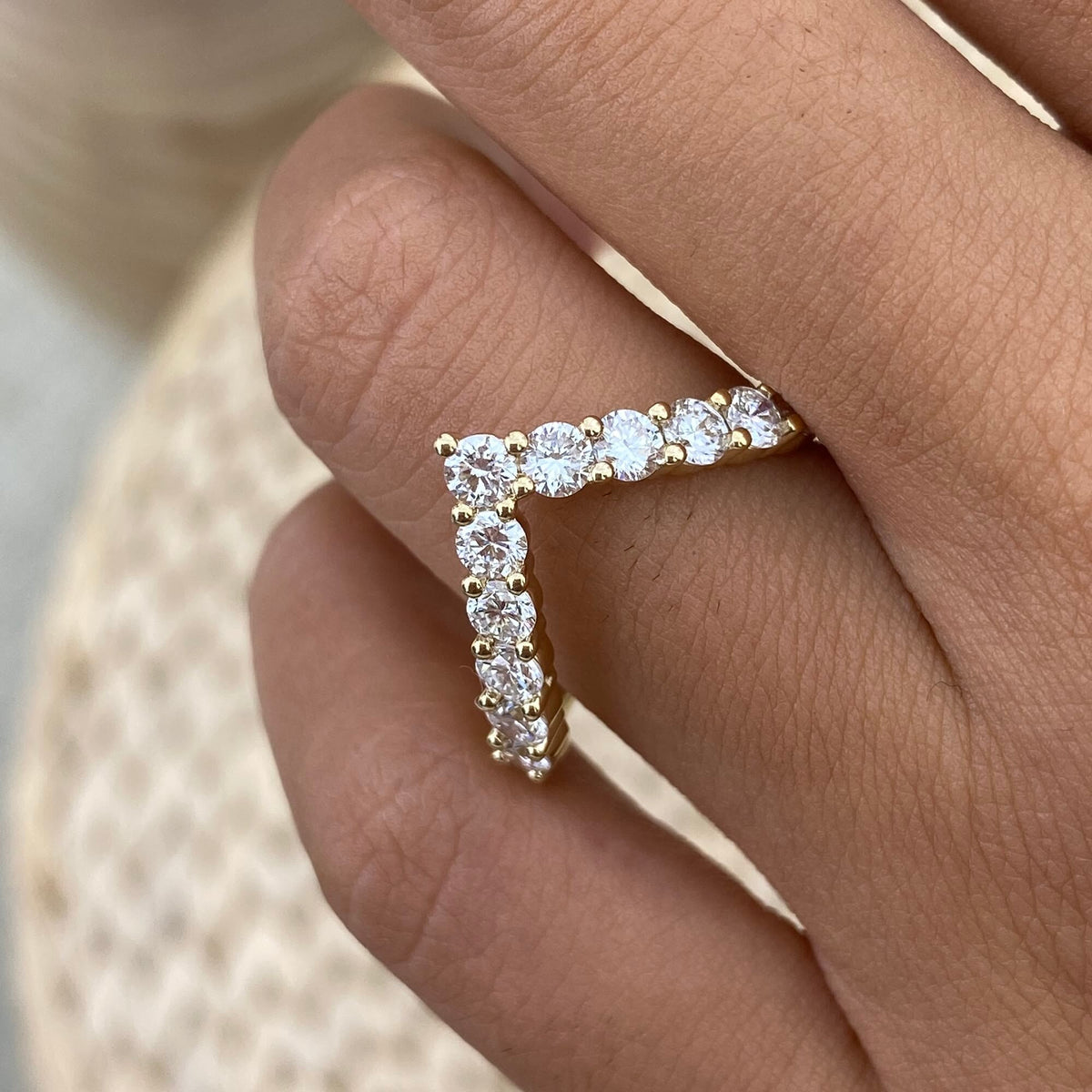 Alexandria 1.2 Round Lab-Grown Diamond Contoured, Special Ring