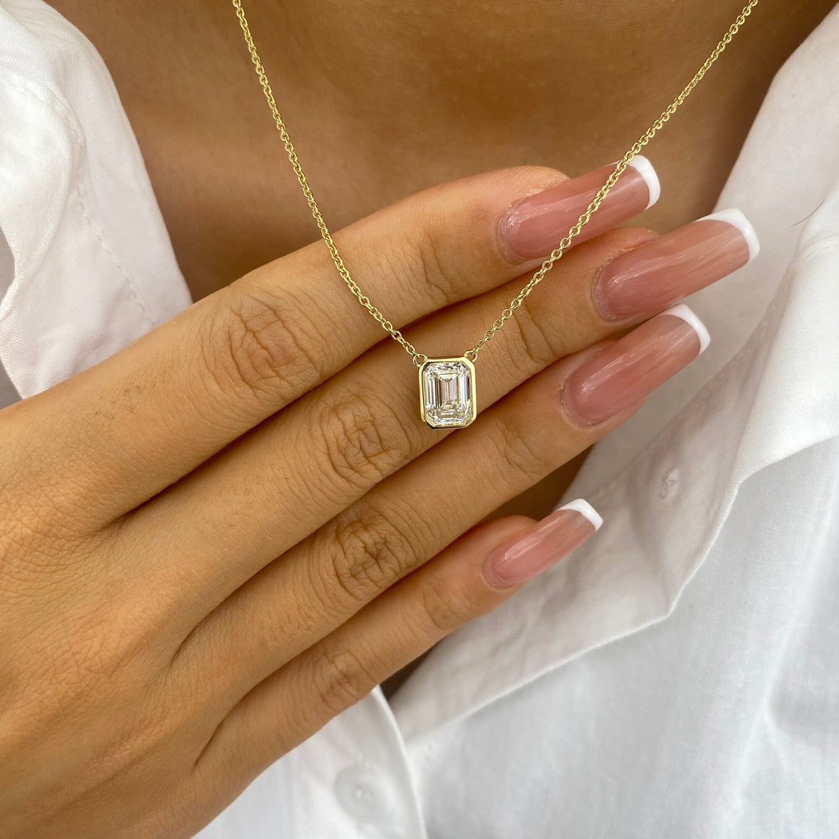Alberta 1.5 Emerald Lab-Grown Diamond Solitaire, Bezel Necklace