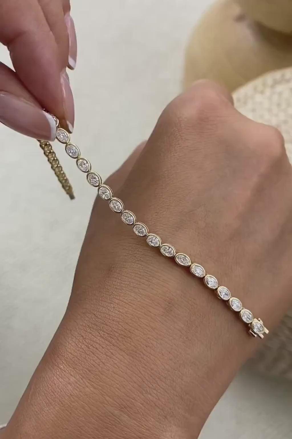 Riley 4.1 Oval Lab-Grown Diamond Tennis, Bezel Bracelet