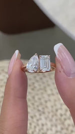 Joy 3 PearEmerald Lab-Grown Diamond Toi  Moi, Special Ring