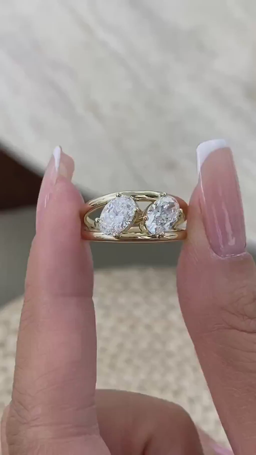 Zara 1.9 Oval Lab-Grown Diamond Toi  Moi, Special Ring