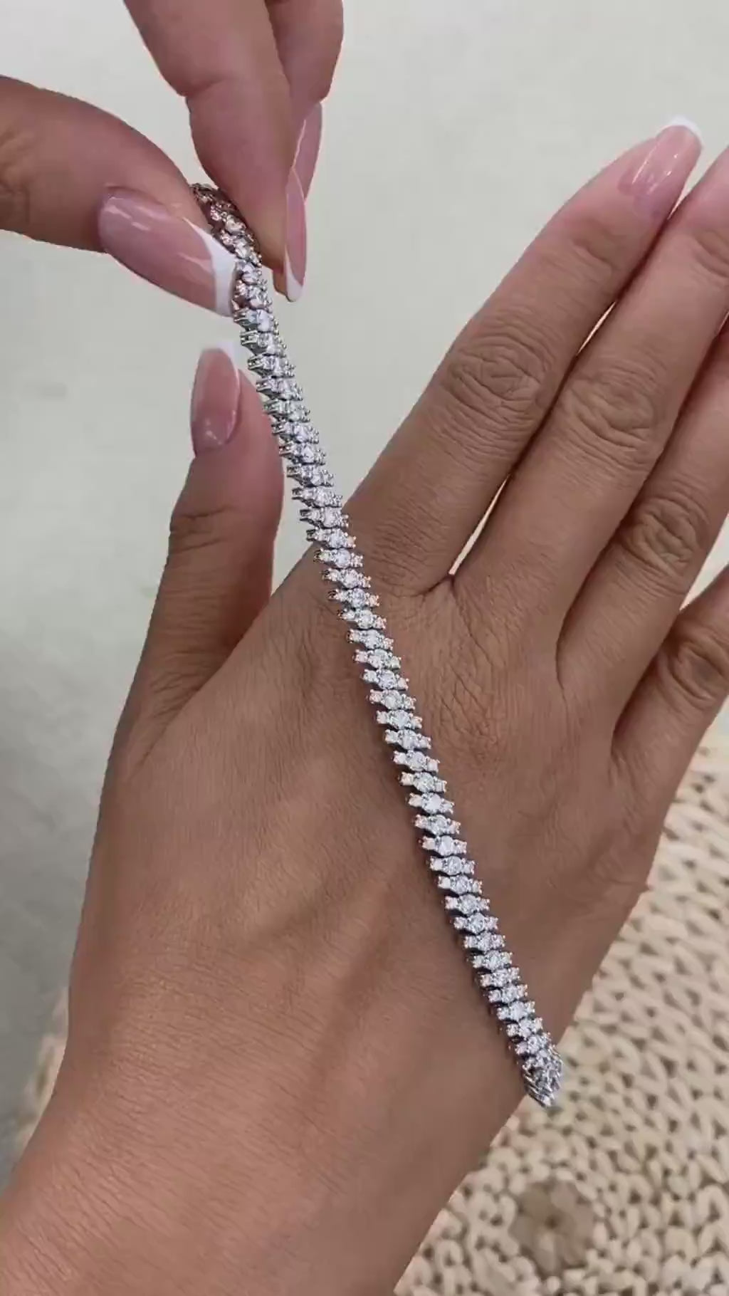 Megan 6.5 Round Lab-Grown Diamond Tennis Bracelet