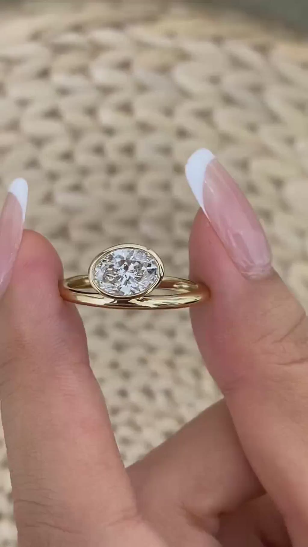Nadia 1.0 Oval Lab-Grown Diamond Solitaire, Special Ring